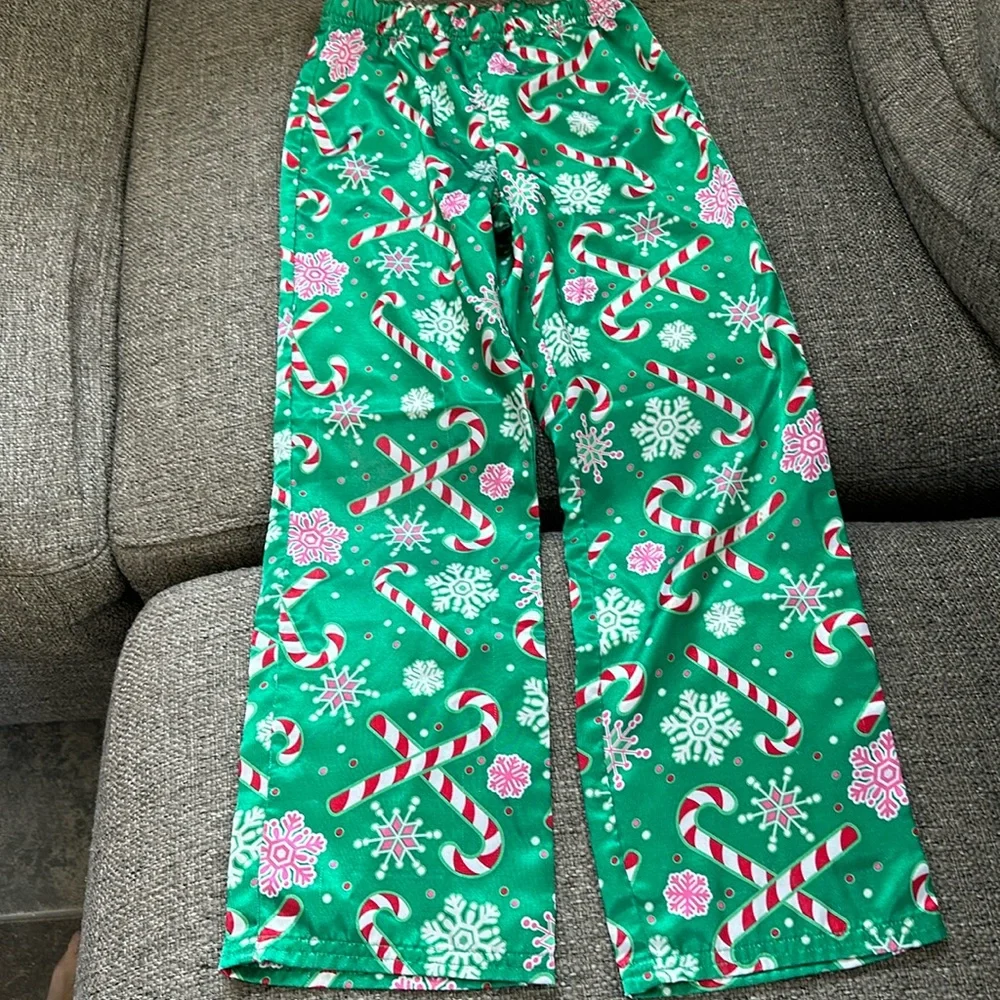 Justice Girls Holiday Green Red Candy Cane Silky pajama Pants and Top Size 6 / 7